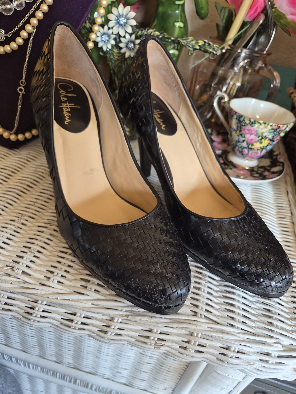 Cole Haan Black Woven Leather Pointed-Toe Pumps 9B